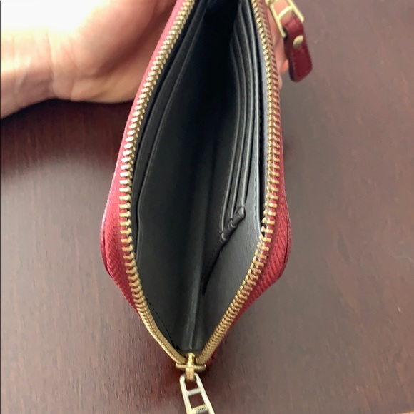 Fossil Wristlet - Picture 3 of 6